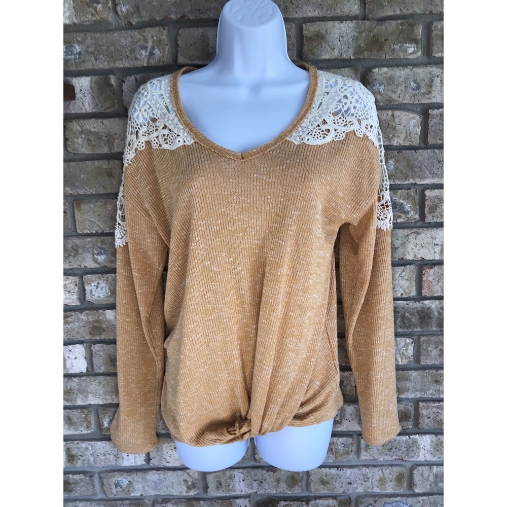 Maurice's long sleeve‎ V Neck pullover crocheted lace small gold